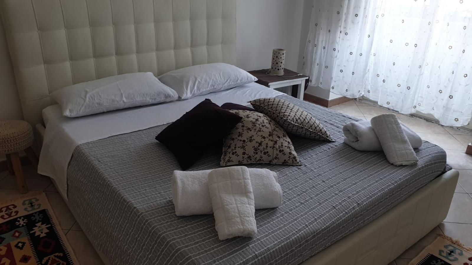 Casa Vacanze "Cortile Aquilone" Catánia Buitenkant foto