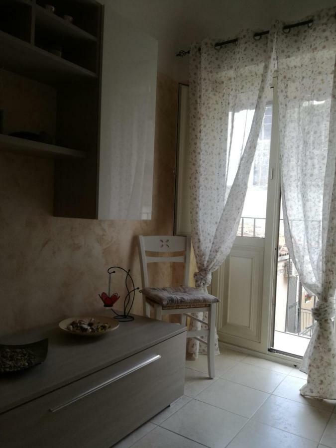 Casa Vacanze "Cortile Aquilone" Catánia Buitenkant foto
